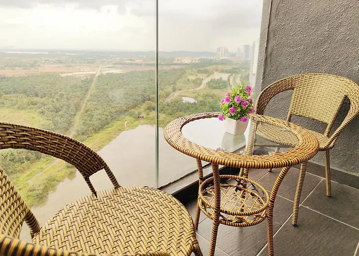 Zuncy T21,T23 , Walk To Legoland, Medini, Bukit Indah