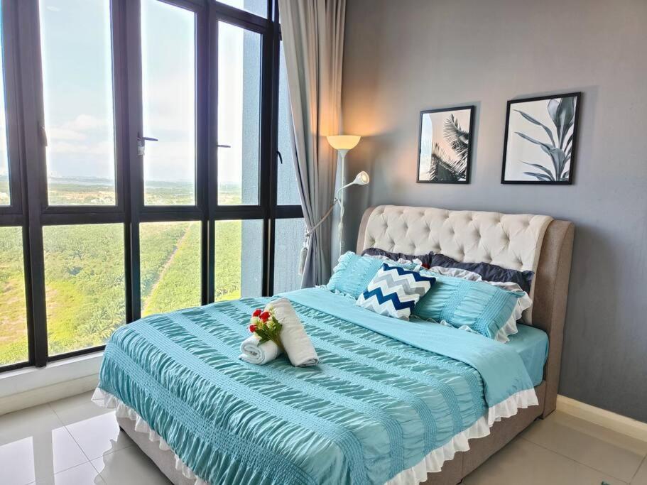 Zuncy T21,t23 , Walk To Legoland, Medini, Bukit Indah Nusajaya (Iskandar Puteri)