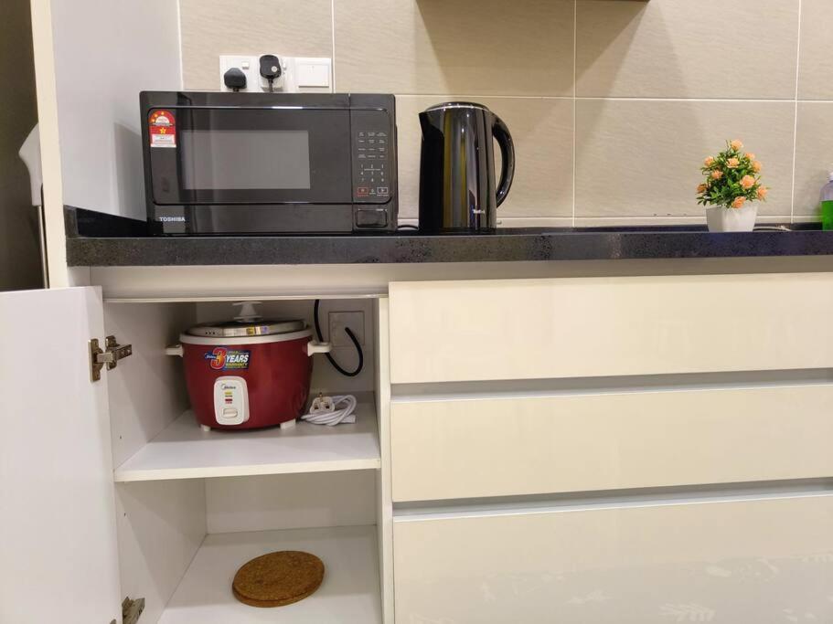 Zuncy T21,t23 , Walk To Legoland, Medini, Bukit Indah